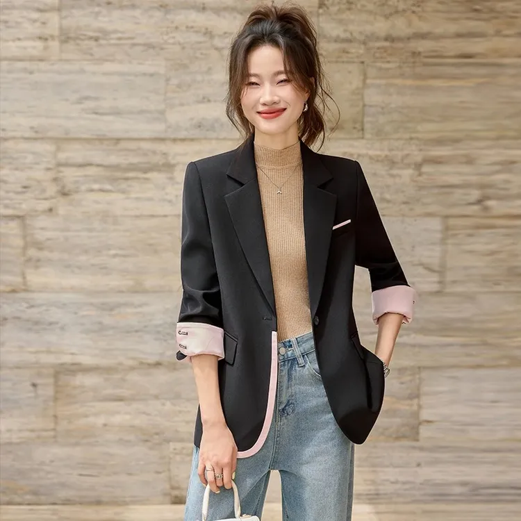 黑色休闲西装外套女高级感2025年新款春秋撞色气质炸街小个子西服