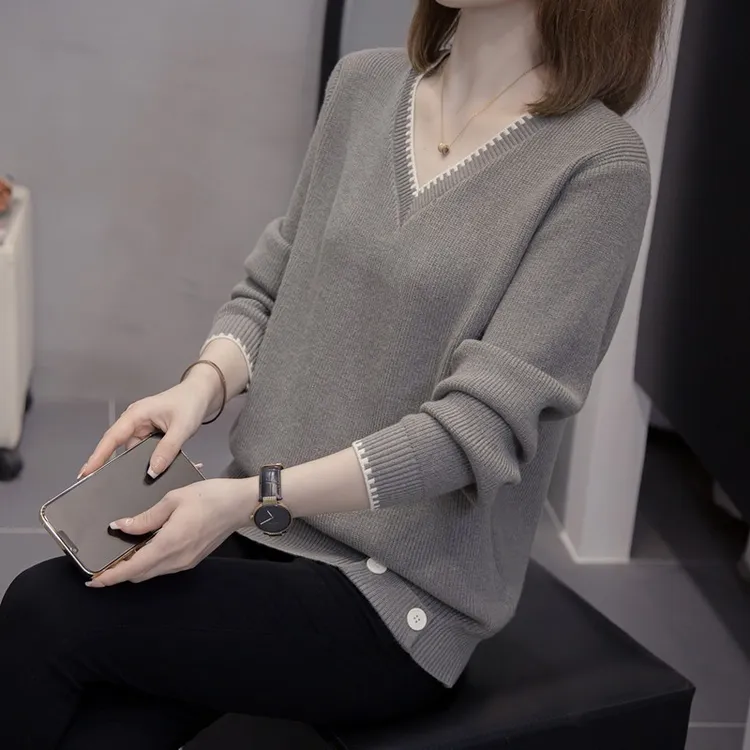 V领毛衣女秋冬宽松大码洋气减龄时尚拼色显瘦百搭打底针织衫上衣