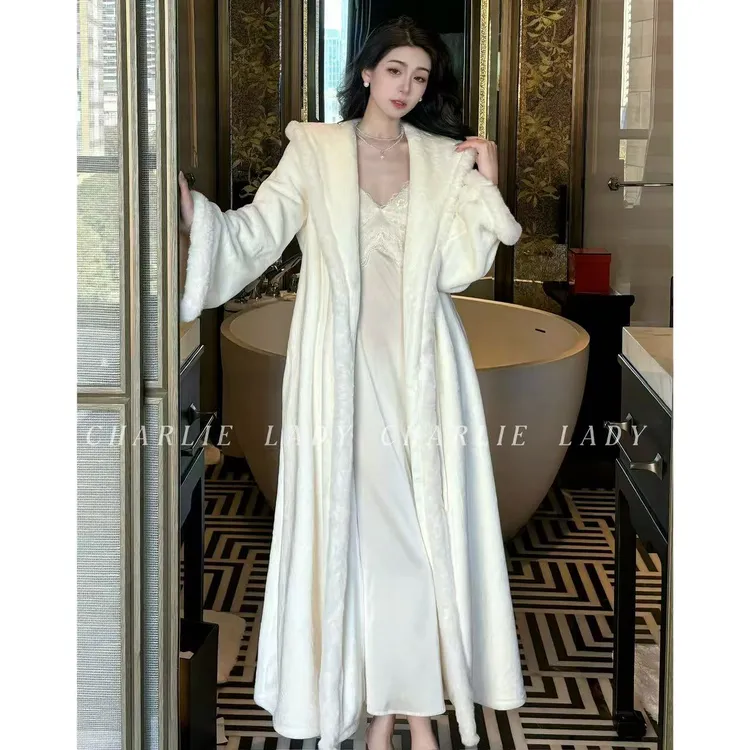 查理夫人【冬日恋歌】秋冬新款法式外袍加绒加厚环保毛高级气质显瘦