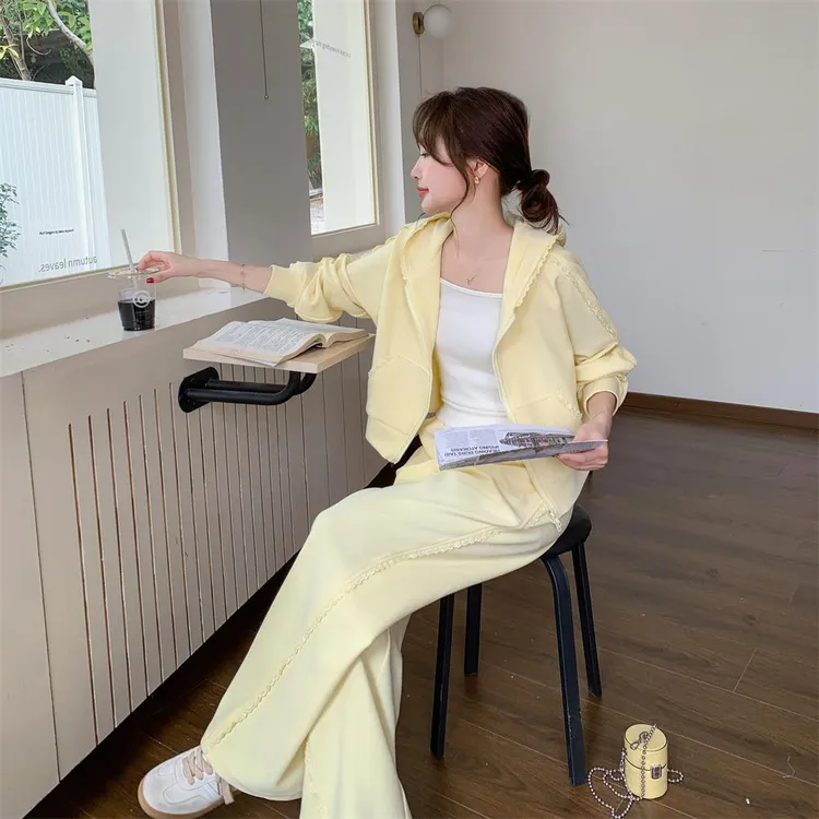 休闲运动连帽黄色卫衣阔腿裤套装女春秋大方得体减龄两件套巨好看