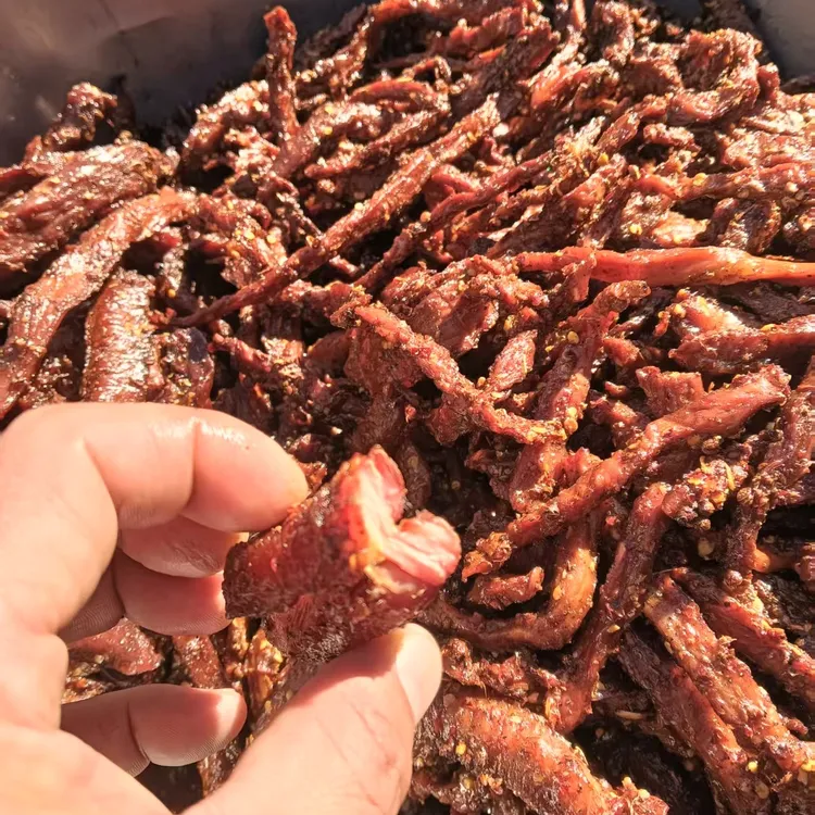 【莱驴哥】手撕麻辣风干猪肉条开袋即食休闲零食牛肉干平替零食