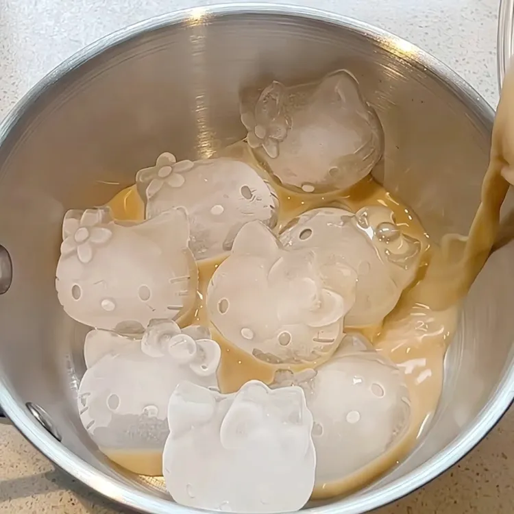 KT卡通冰格模具食品级硅胶冰块储冰盒夏季夏天冰棒雪糕模具冰盒子