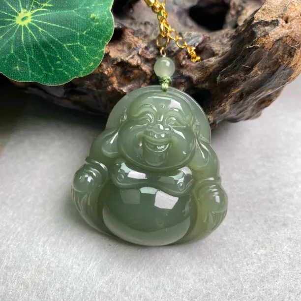 天然和田玉高冰湖水绿大佛公吊坠