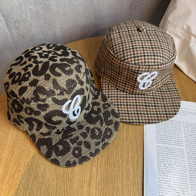 美式复古豹纹平顶帽女早秋新款立体刺绣字母平檐鸭嘴帽小众鸭舌帽