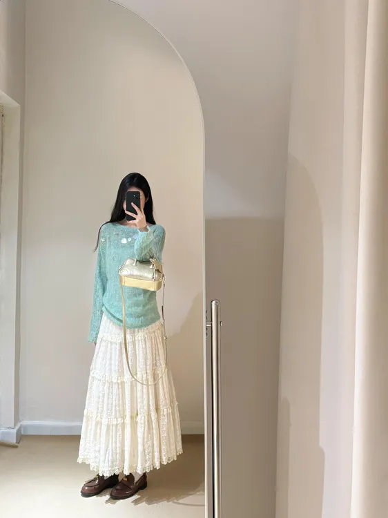 早秋穿搭一整套镂空针织珠片上衣女蕾丝半身裙温柔韩风chic套装女