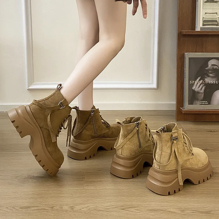 美拉德马丁靴女款2025新款爆款网红明星同款英伦风厚底增高短靴子