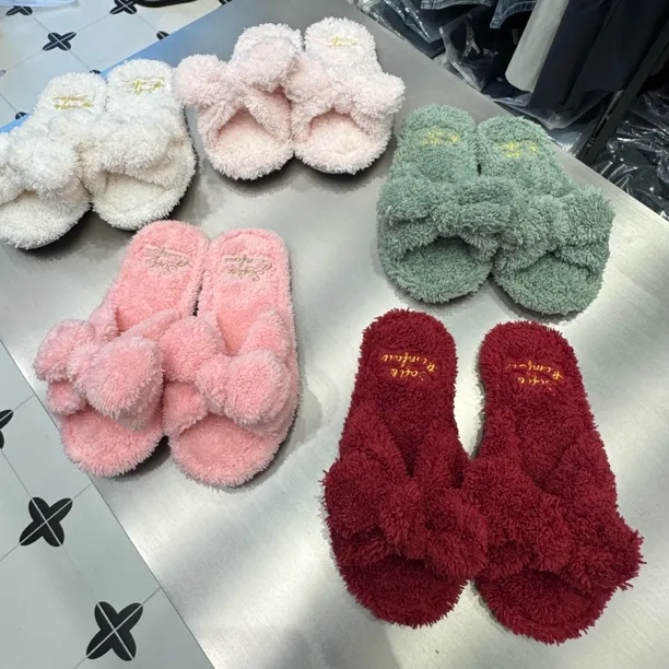 可爱少女风蝴蝶结家居拖鞋女柔软亲肤防滑室内专用