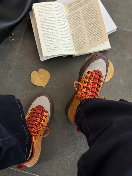 权志龙同款~休闲运动鞋女女士英伦风帆布鞋鞋子高帮鞋四季鞋