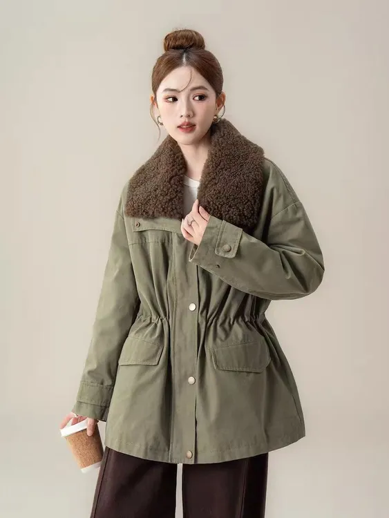 90白鸭绒派克服全羊毛翻领巴恩风中款收腰时尚显瘦外出新款外套