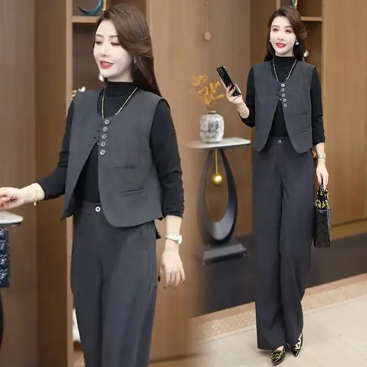 时尚气质休闲套装女2025秋季新款洋气马甲打底衫阔腿裤显瘦三件套