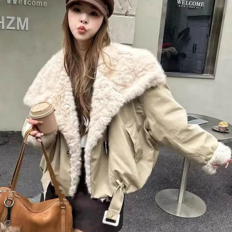 复古港风长袖厚款女宫廷风羽绒短外套冬季百搭拼接网红