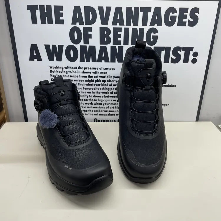 冬季男士高帮羊毛加厚棉鞋软底防水保暖户外休闲大棉雪地靴纽扣款