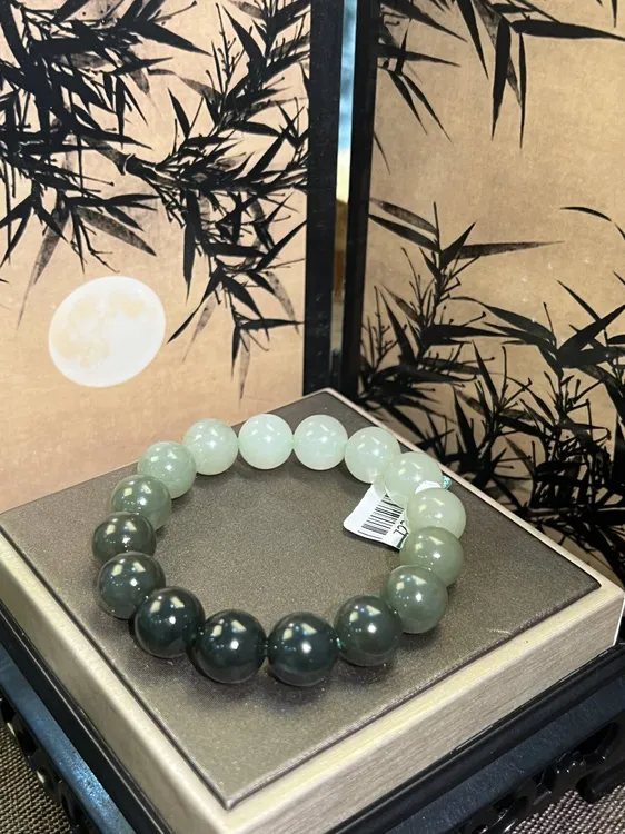 纯天然和田玉青海料渐变卡12mm手串 多样性大其一