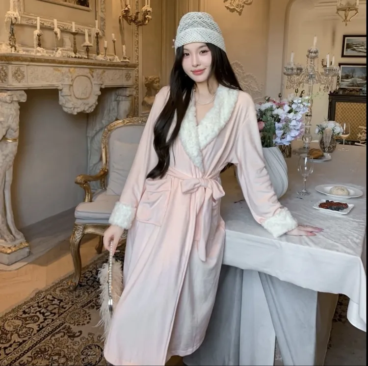 【摩登假期】海岛绒睡衣女款秋冬纯欲豹纹睡袍加厚保暖性感长款浴袍