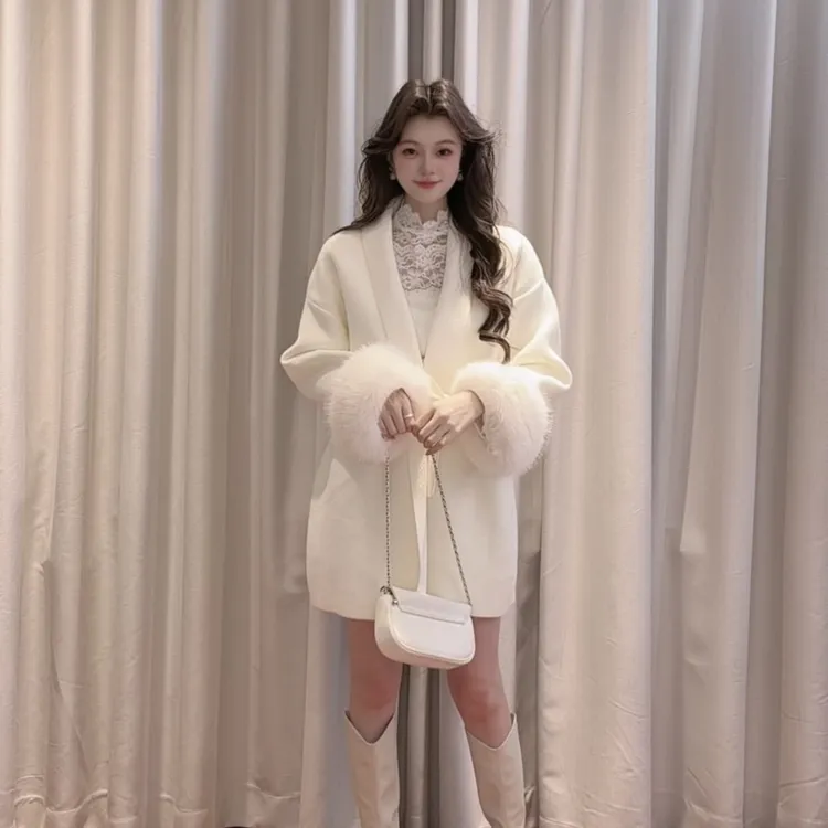 IEF/爱依服2025新款时尚百搭温柔软糯冬季毛织外套