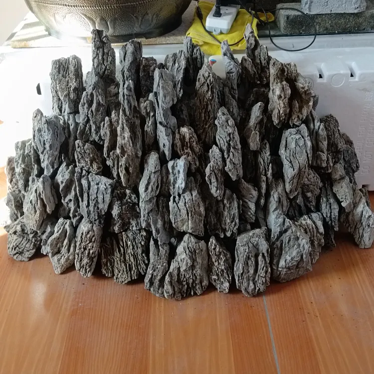 原生天然青龙石鱼缸摆件产地直批用于鱼缸盆景造景松皮石直播间