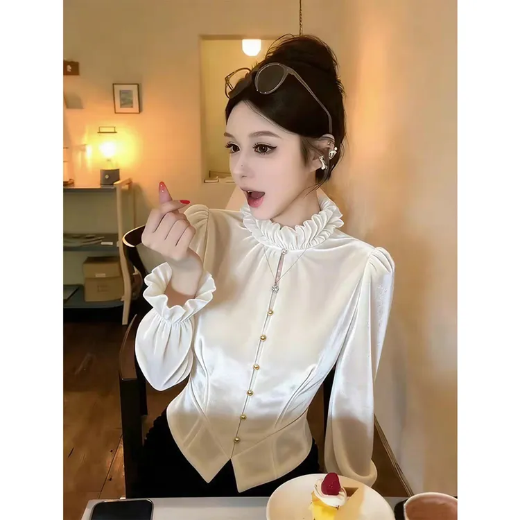 法式宫廷风白色荷叶边丝绒衬衫女秋冬2025新款设计感洋气修身上衣