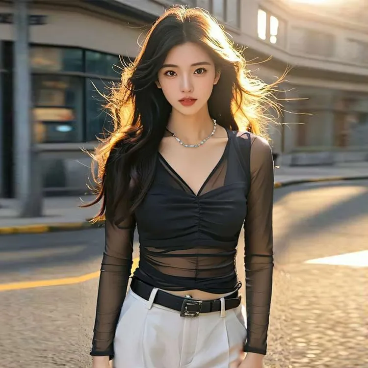 春夏高级感薄款透视打底上衣女2025新款辣妹风别致褶皱外搭蕾丝衫