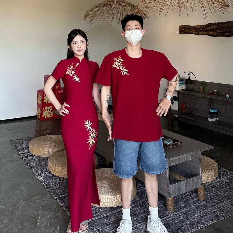 情侣装夏季新中式小众设计感刺绣收腰显瘦女连衣裙男短袖T恤潮