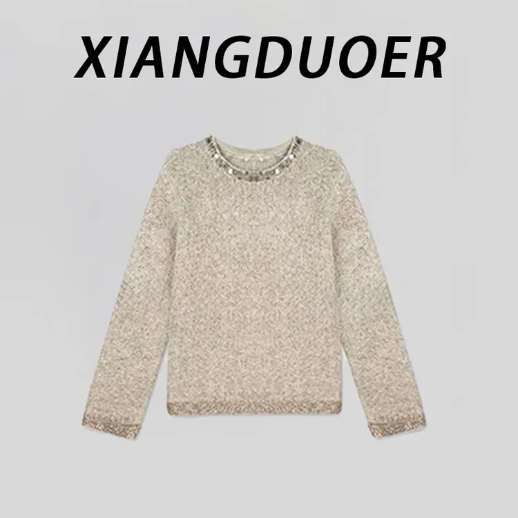 时尚珠饰圆领针织衫2026秋冬全衣闪金肌理修身长袖日常通勤精致款