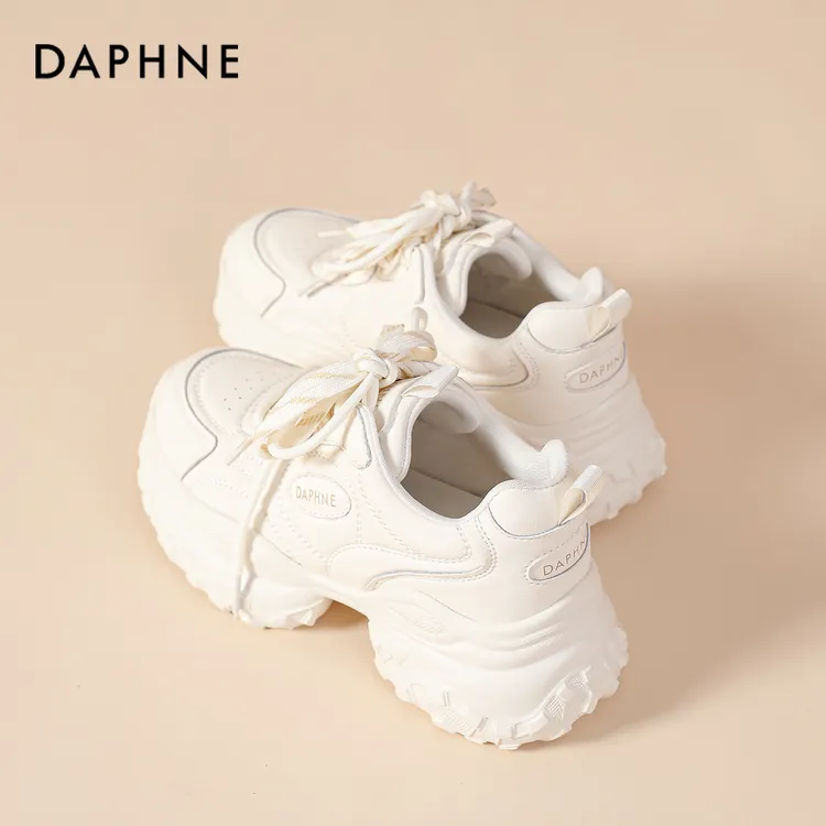 达芙妮小白鞋女款2025新款秋冬爆款厚底轻便老爹鞋运动休闲超火轻
