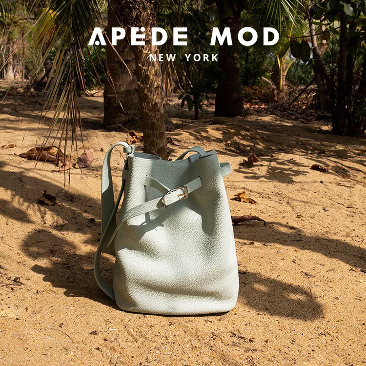 Apede Mod/冬季新品中号皮带软花桶包水桶包斜挎单肩新年圣诞礼物
