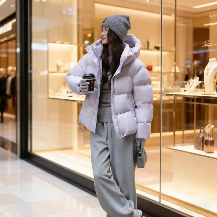 波司联名TUGGIFT羽绒服女高级感长短款2025时尚连帽加厚设计感袖