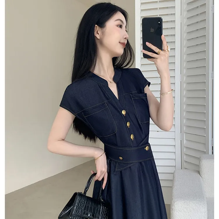 复古连衣裙女2025夏新款显瘦气质通勤修身长裙子D1833