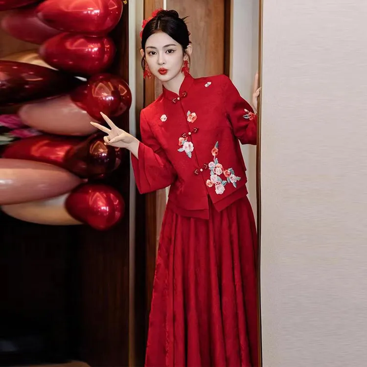 新中式敬酒服酒红色女2025新款新娘结婚订婚礼服裙回门宴出阁春秋