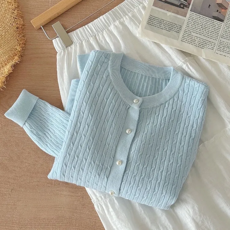 海盐蓝麻花针织开衫欧货别致早秋薄款奶FuFu圆领显瘦百搭上衣