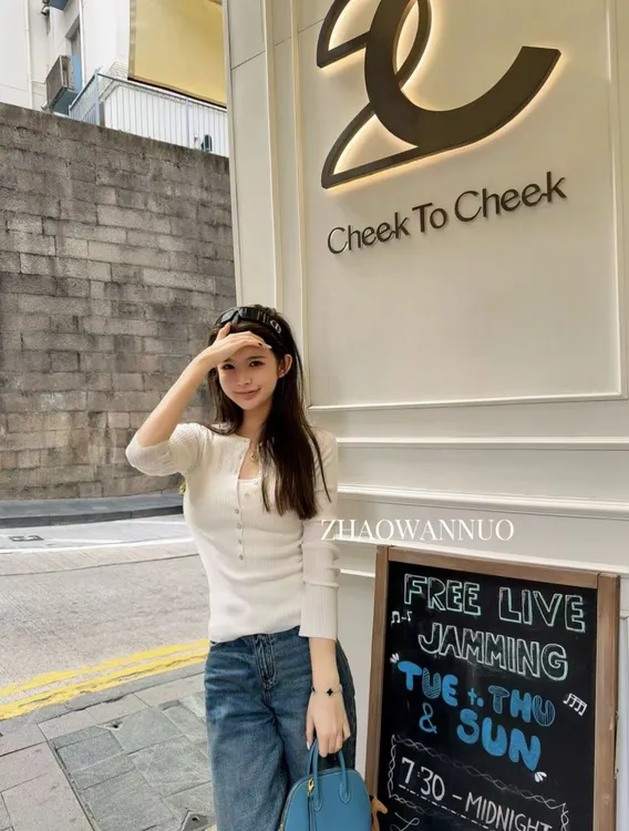 ZHAO WANNUO 丨 Lema*re25早春新款正肩简约修身打底衫毛衫NC0149