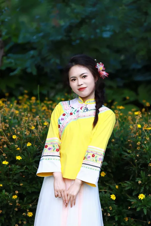 布依族复古绣花立领民族风中国风中式长袖上衣日常女装春夏时尚
