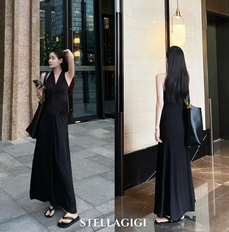 SG / 郭幂幂 SS 高级感气质 显瘦扭结挂脖背心裙Q-20251578