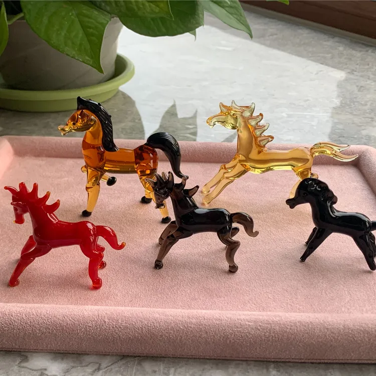 淄博琉璃生肖马属相水晶摆件创意家居办公装饰新年礼物