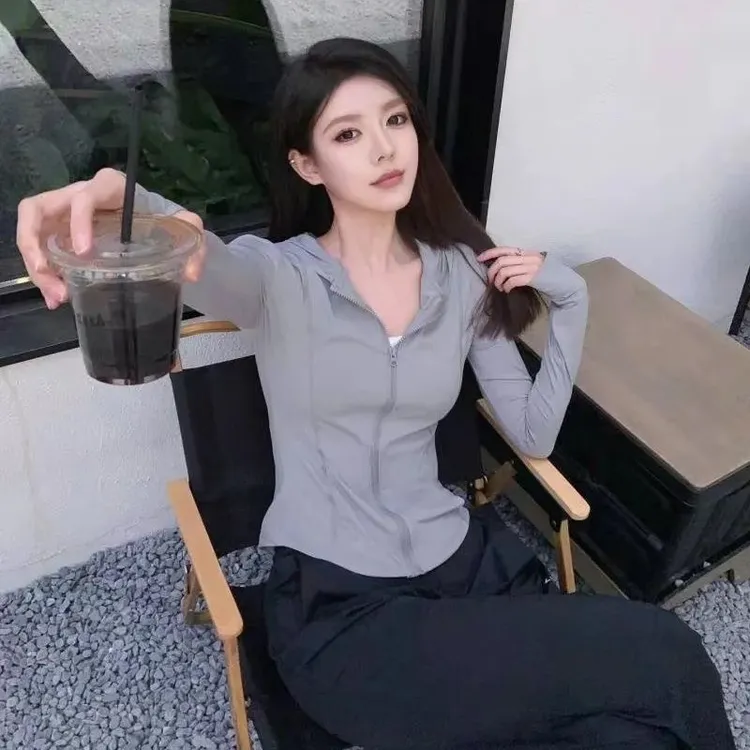 冰丝收腰衣修身款紧身新款瑜伽女士防紫外线户外服女