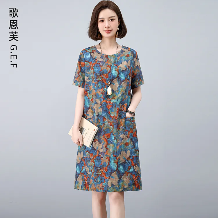 碎花连衣裙女夏季薄2025新款中老年妈妈胖mm大码宽松休闲印花裙子