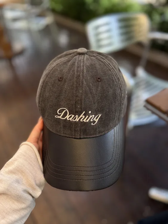 皮革棒球女秋冬简约百搭拼皮鸭舌帽时尚复古棒球帽大帽檐显脸小