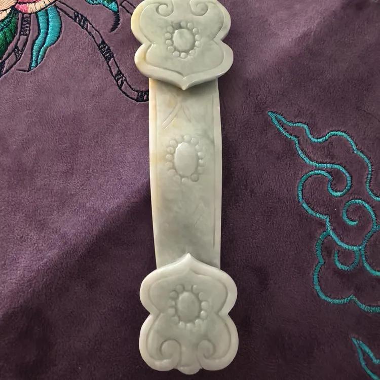 天然翡翠A货：吉祥纳福如意手把件