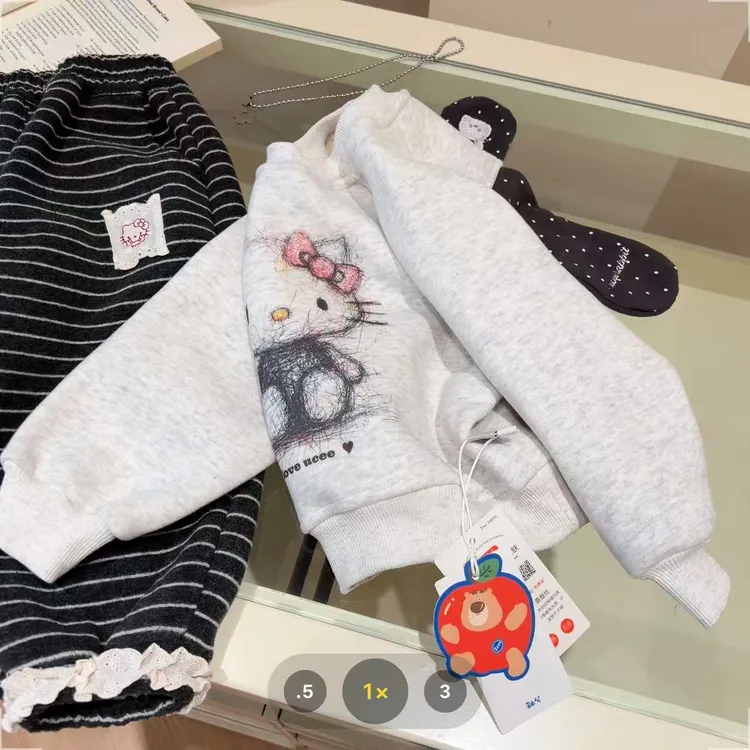 X.M太有艺术感了~女童韩版素描风“潦草Kitty”加绒卫衣