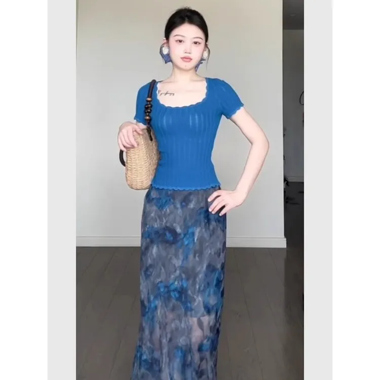 大方得体穿搭一整套蓝色花边方领短袖针织上衣夏日绝美巨好看套装