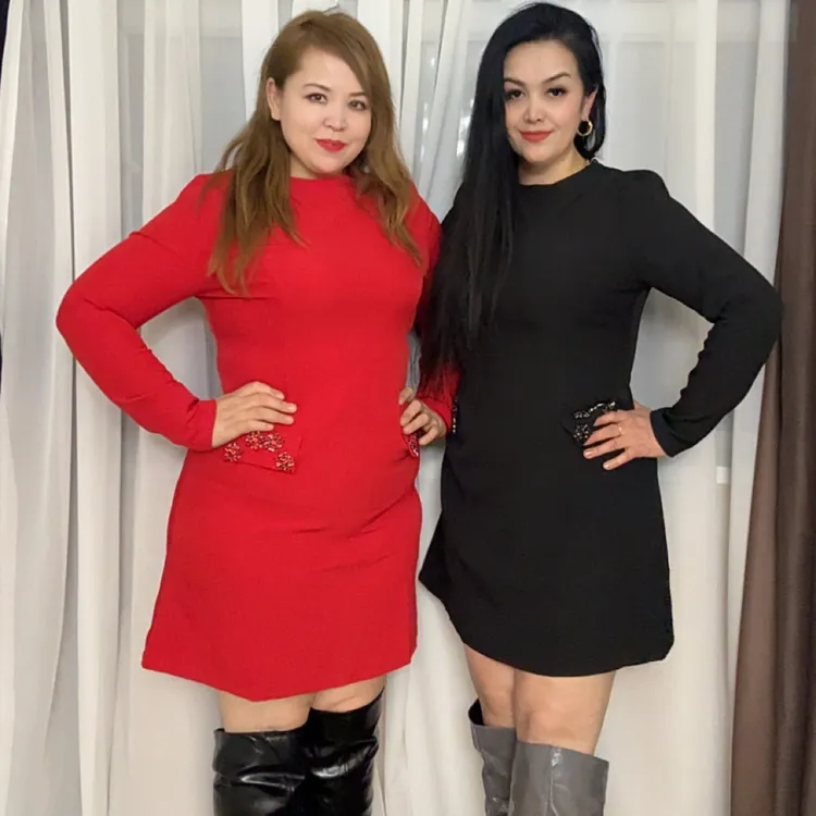 新款时尚白塔显瘦短款连衣裙