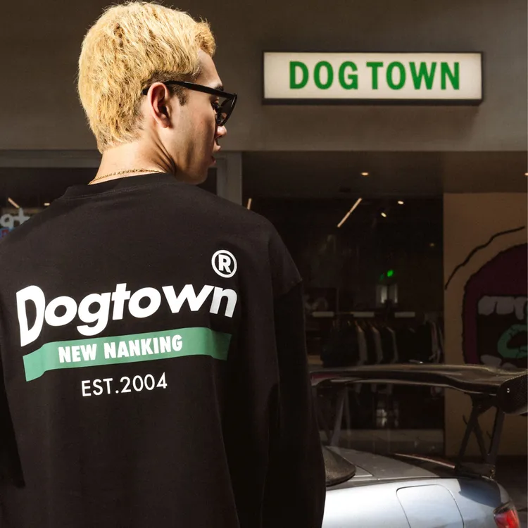 DOGTOWN 25FW胸前BOX LOGO小标背后LOGO全棉宽松长袖TEE长袖T恤