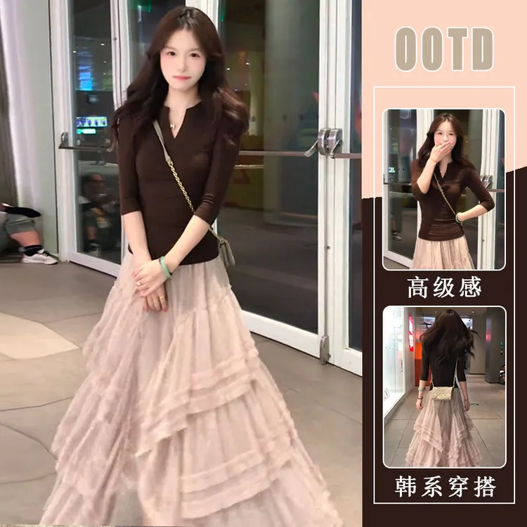 咖色v领修身长袖上衣女韩系秋季独特漂亮小众高级感半身裙两件套