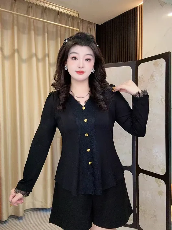 蕾蕾2025秋季新款大码女装黑色V领ins时尚显瘦百搭长袖打底衫1079