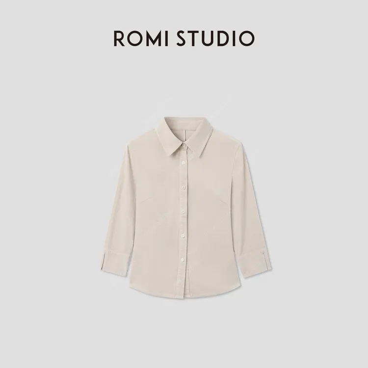 ROMI STUDIO“复古美学”弹力细纹灯芯绒面宽松翻领衬衫RWCAS65507