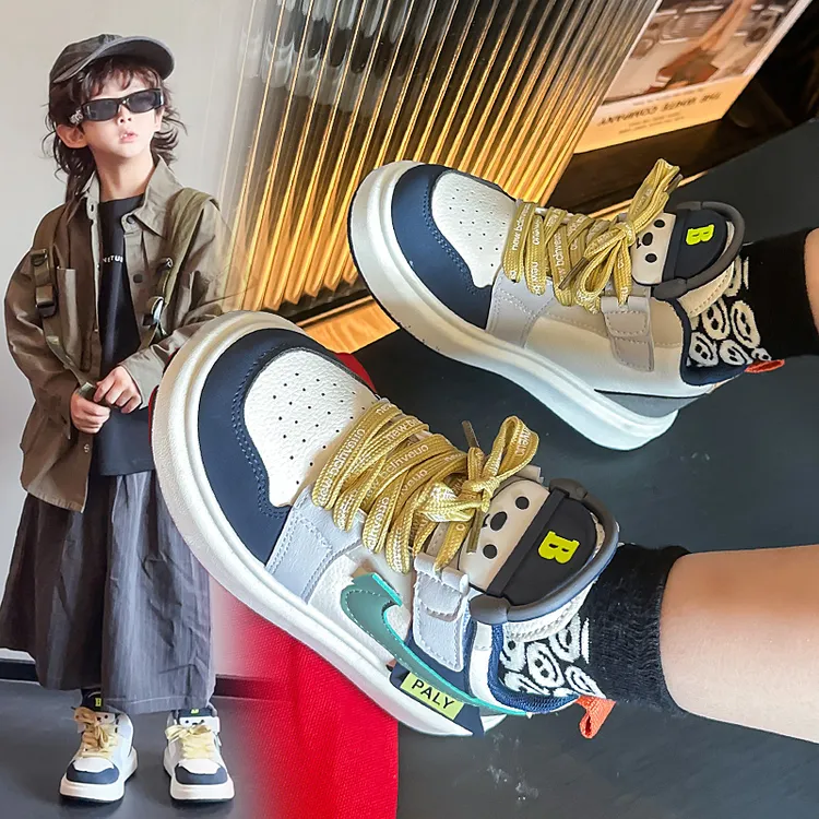 男童板鞋皮面透气秋季新款儿童鞋子男小男孩运动鞋中帮篮球鞋韩版