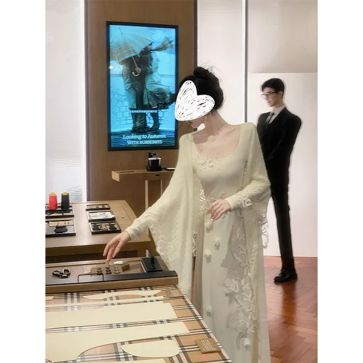 京洛佳人 立体花朵温柔白月光长袖连衣裙