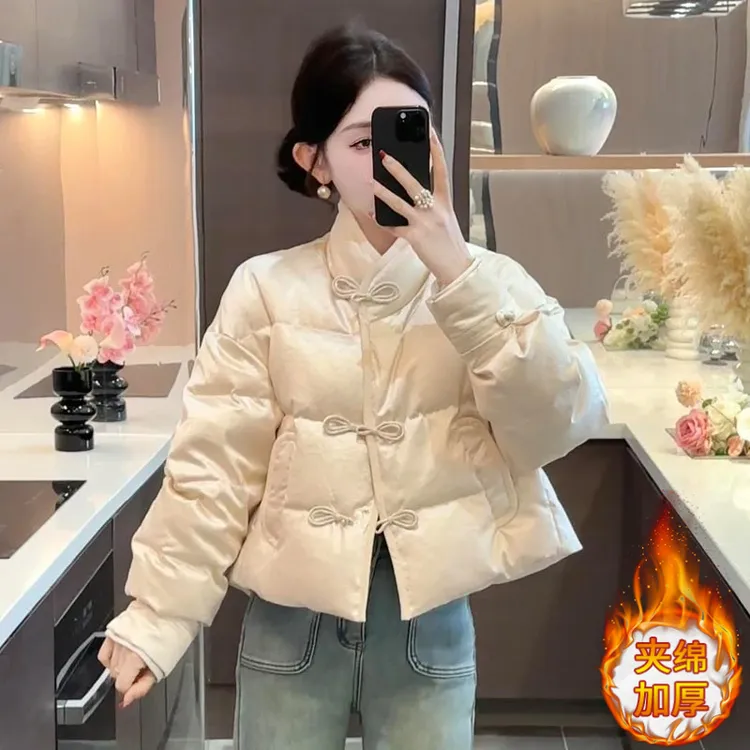 新中式国风盘扣加厚棉服女2025冬季新款新年战袍时尚保暖短款外套