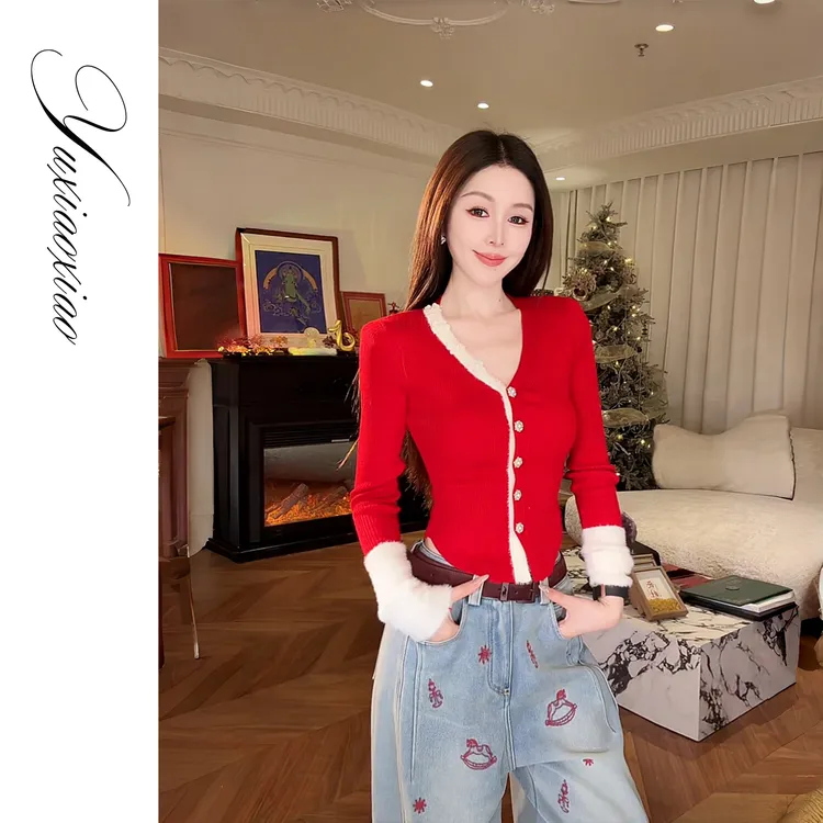 余潇潇【安妮笔记】羊毛混纺拼接绒感纱线弹力立体花朵V领修身毛衣