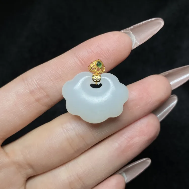 【小北严选】18K金和田玉吊坠约19*24mm【多样性发一件】-AH54X551